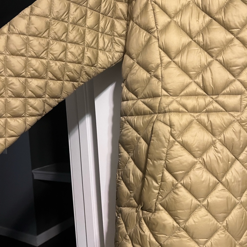 NWOT athleta puffer long jacket size L - Picture 3 of 4